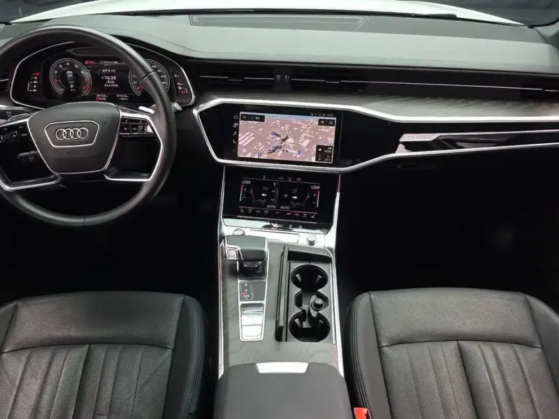 2022 Audi A6 с пробегом 69 728 км