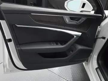 2022 Audi A6 с пробегом 69 728 км