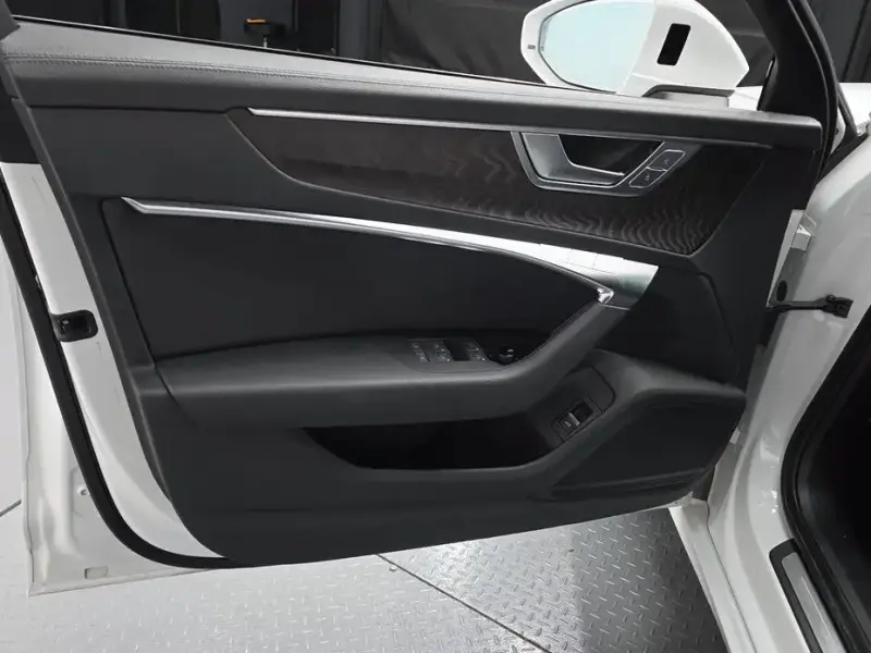 2022 Audi A6 с пробегом 69 728 км