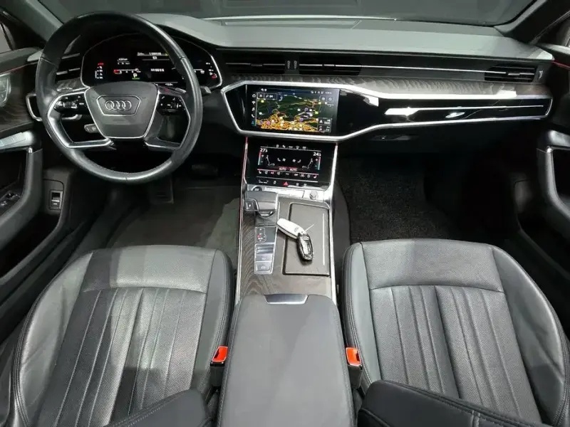 2022 Audi A6 с пробегом 63 352 км