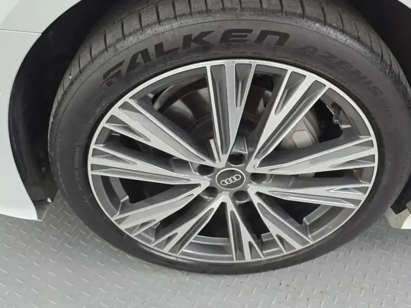 2022 Audi A6 с пробегом 63 301 км