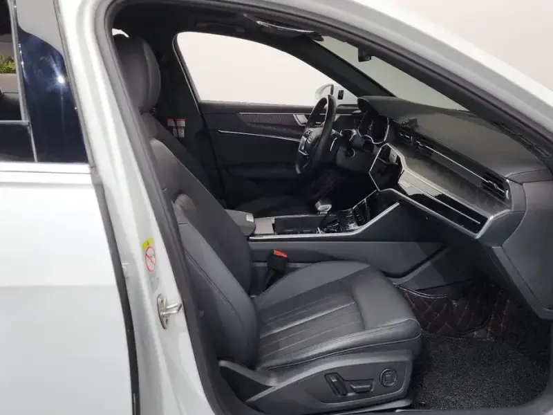 2023 Audi A6 с пробегом 41 267 км
