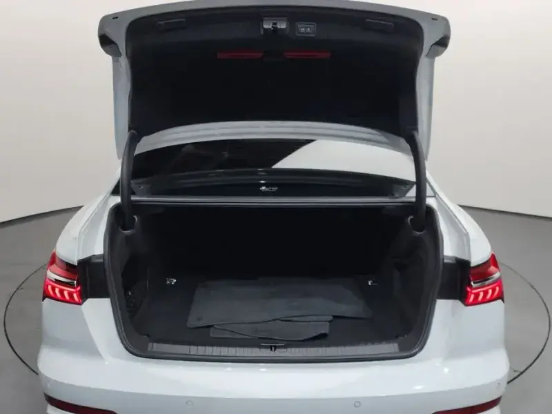 2023 Audi A6 с пробегом 41 267 км