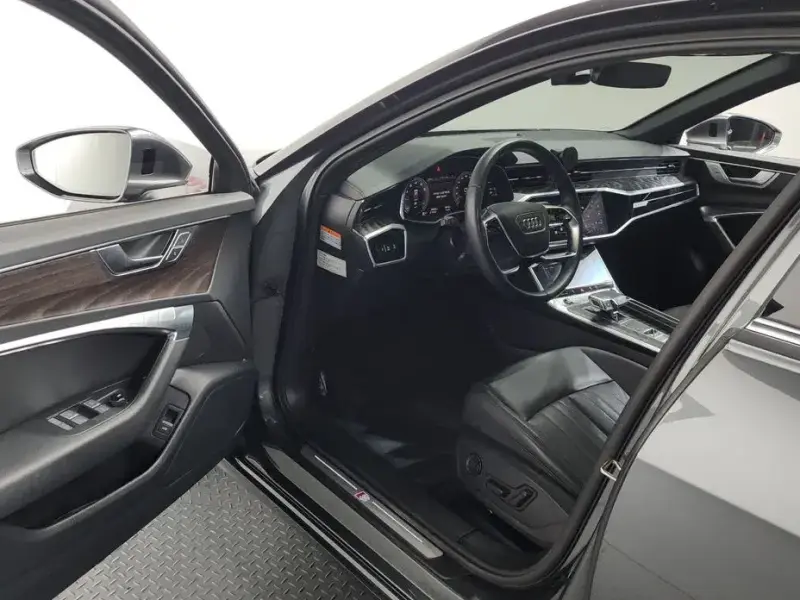 2022 Audi A6 с пробегом 30 605 км