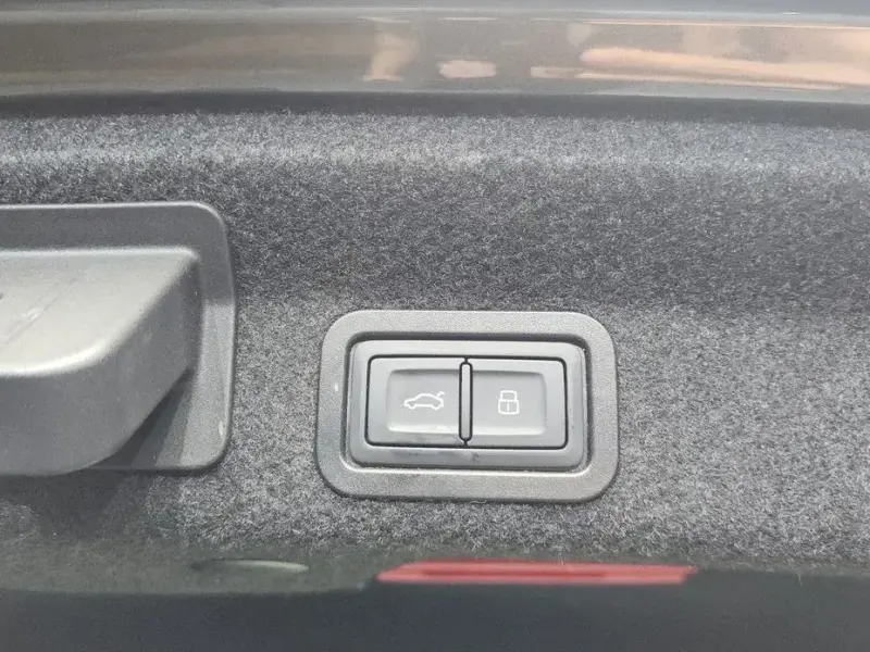 2022 Audi A6 с пробегом 30 605 км