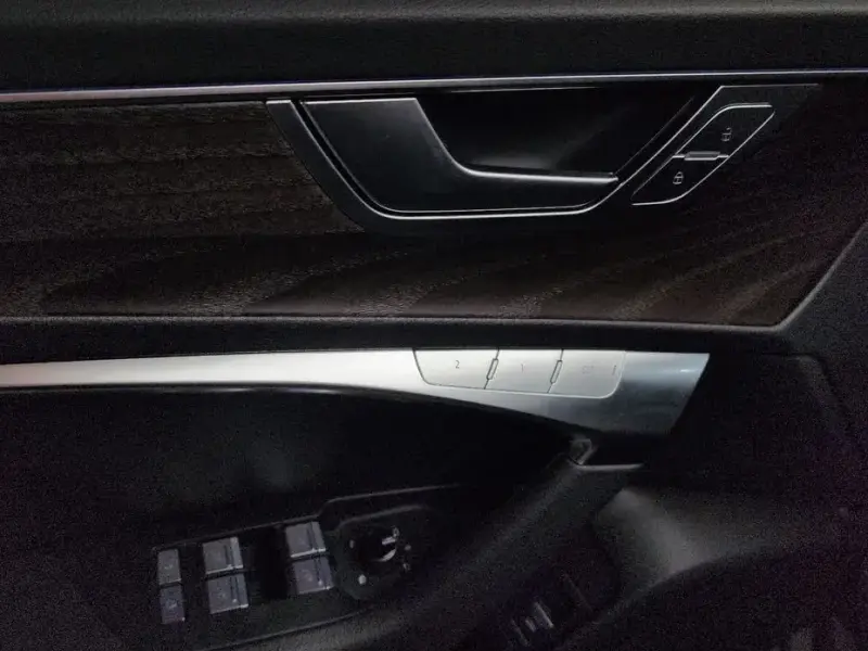 2022 Audi A6 с пробегом 30 605 км