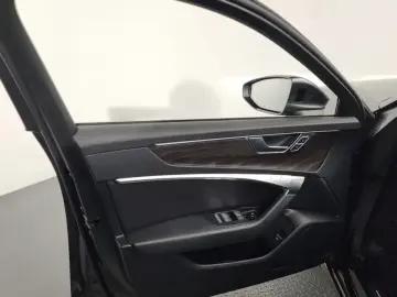 2022 Audi A6 с пробегом 30 605 км