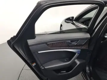 2022 Audi A6 с пробегом 30 605 км