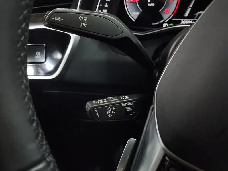 2022 Audi A6 с пробегом 30 605 км