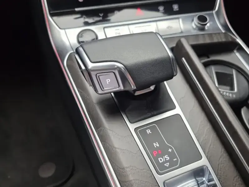 2022 Audi A6 с пробегом 49 818 км