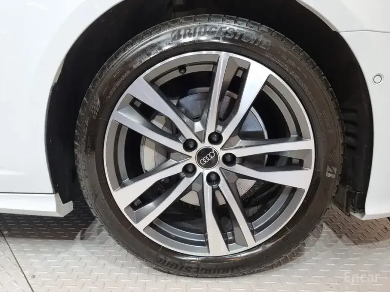 2023 Audi A6 с пробегом 16 056 км
