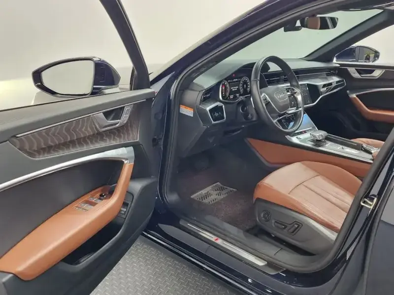2022 Audi A6 с пробегом 141 267 км