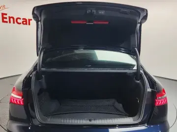 2022 Audi A6 с пробегом 141 267 км