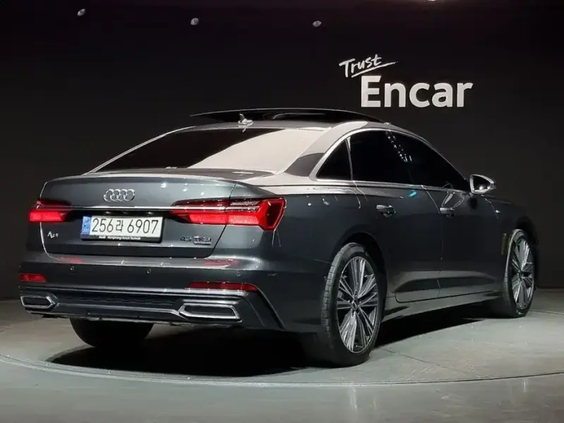 2022 Audi A6 с пробегом 35 761 км