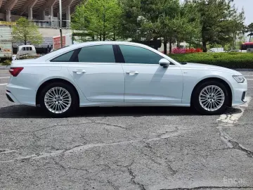 2021 Audi A6 с пробегом 93 028 км