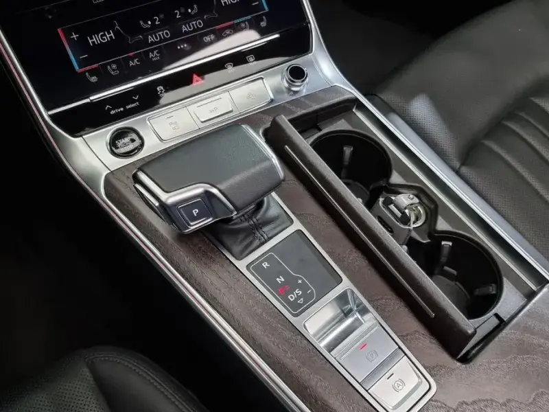 2022 Audi A6 с пробегом 35 761 км