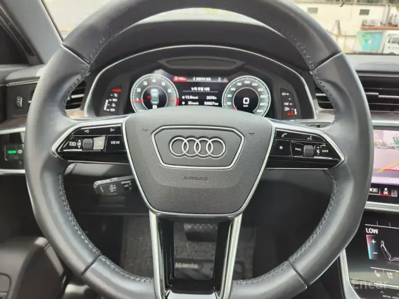 2021 Audi A6 с пробегом 93 028 км