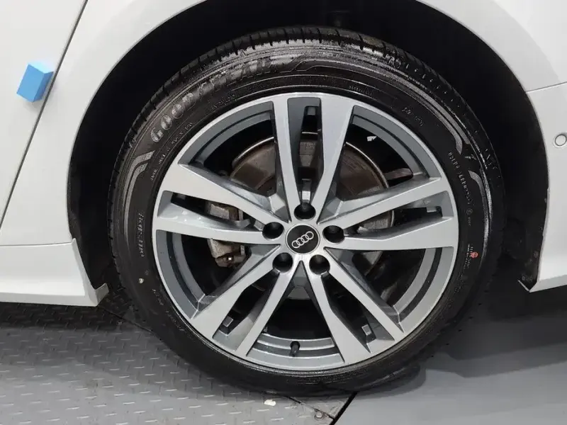 2022 Audi A6 с пробегом 98 924 км