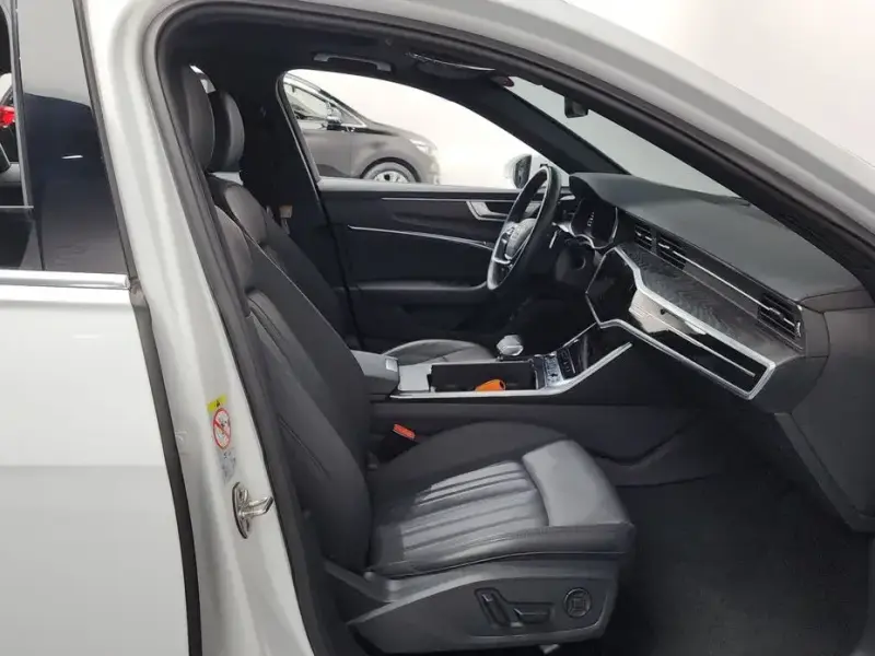 2022 Audi A6 с пробегом 98 924 км