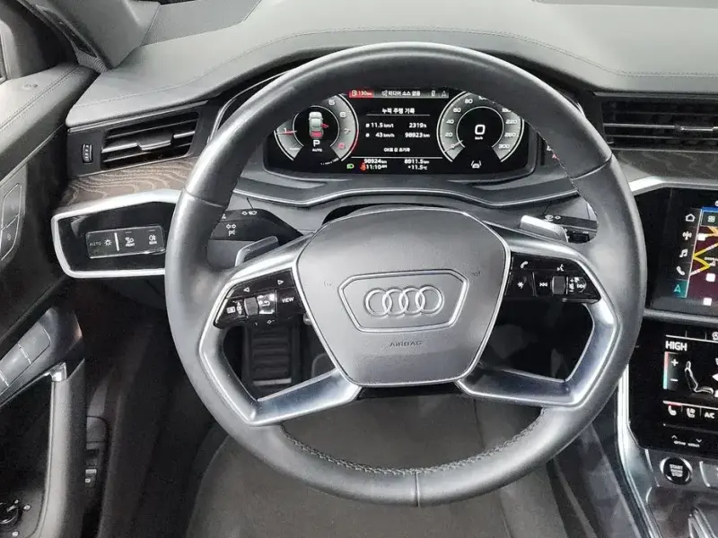 2022 Audi A6 с пробегом 98 924 км