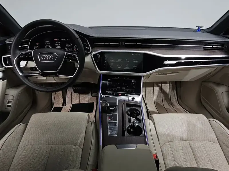2025 Audi A6 с пробегом 17 741 км