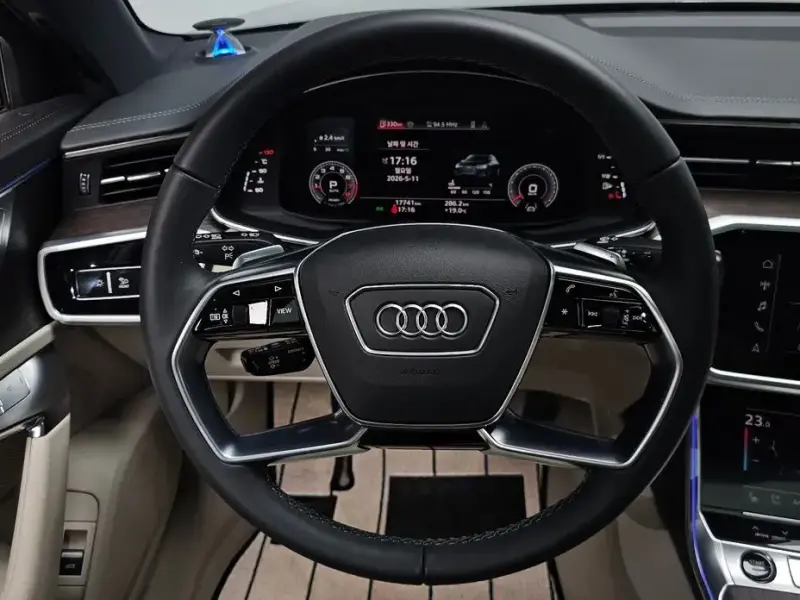 2025 Audi A6 с пробегом 17 741 км