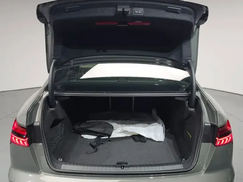 2025 Audi A6 с пробегом 17 741 км