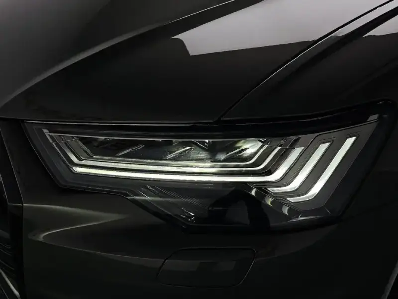 2025 Audi A6 с пробегом 17 741 км