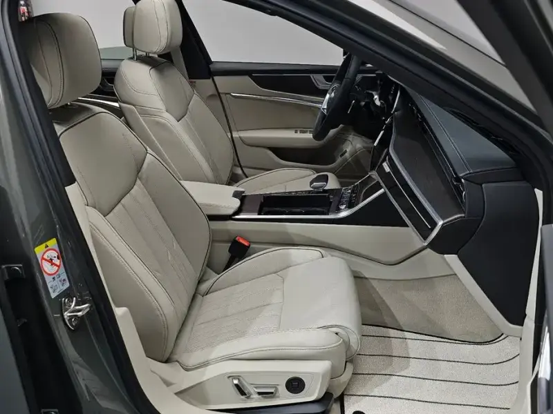 2025 Audi A6 с пробегом 17 741 км