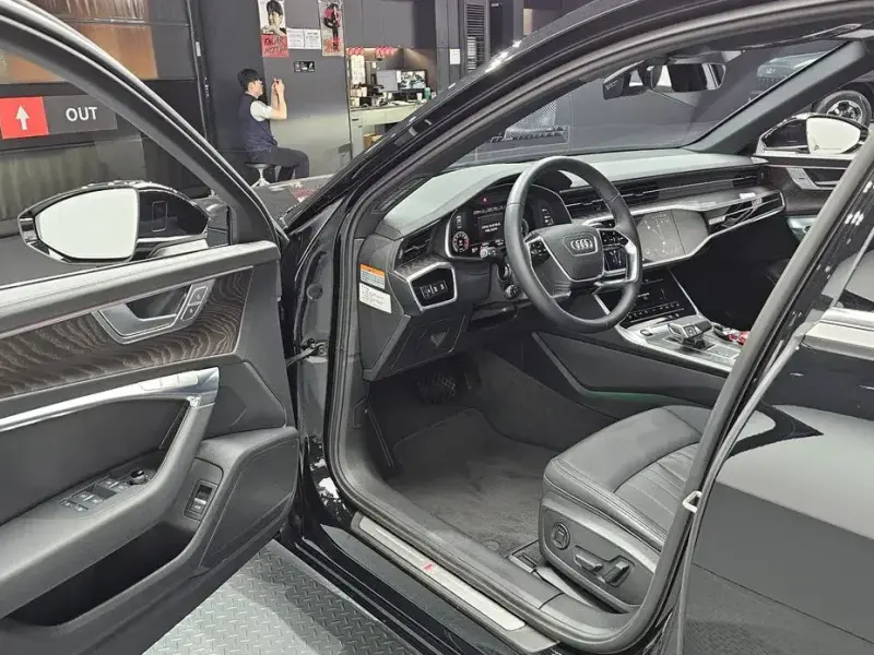 2022 Audi A6 с пробегом 6 499 км