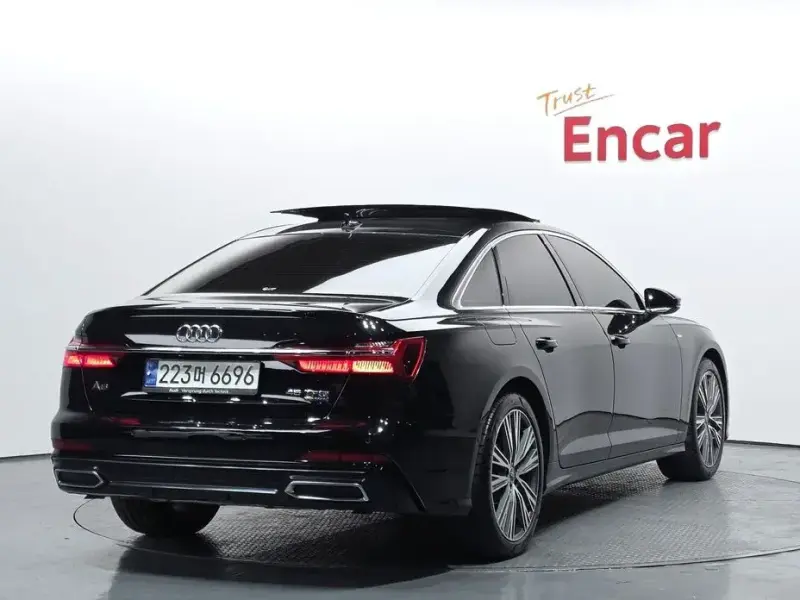 2022 Audi A6 с пробегом 88 327 км