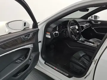 2021 Audi A6 с пробегом 65 855 км