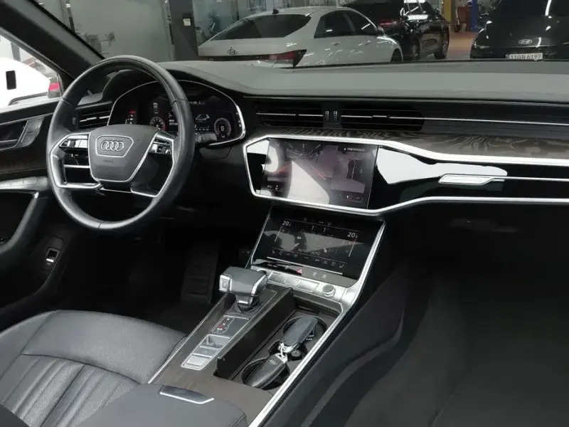2021 Audi A6 с пробегом 104 781 км