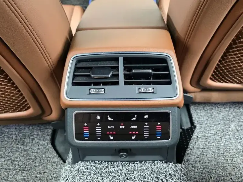 2021 Audi A6 с пробегом 64 649 км
