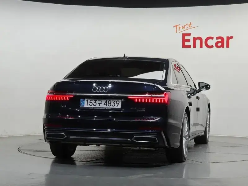 2021 Audi A6 с пробегом 115 644 км