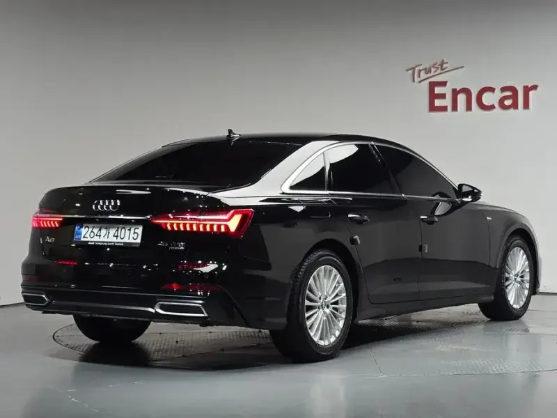 2020 Audi A6 с пробегом 68 764 км
