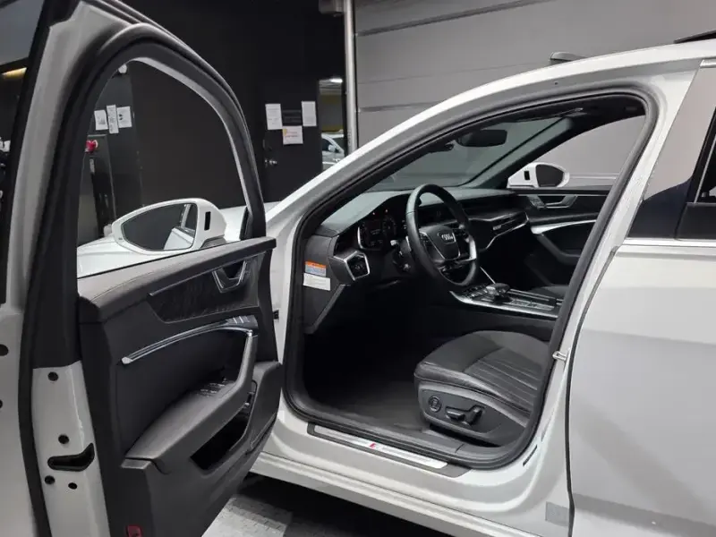 2023 Audi A6 с пробегом 26 220 км