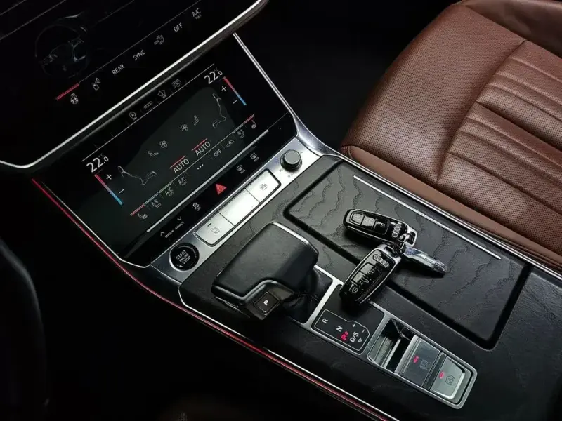 2021 Audi A6 с пробегом 70 014 км