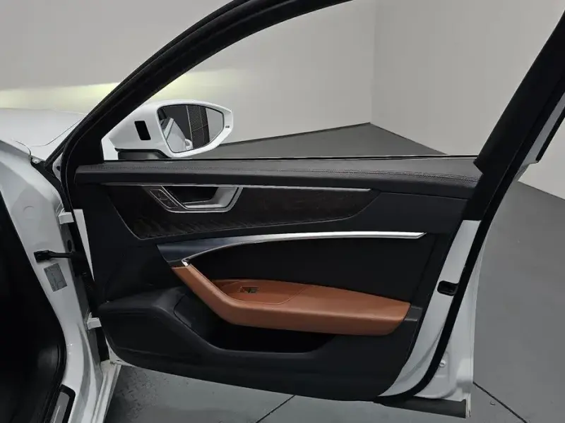 2021 Audi A6 с пробегом 70 014 км