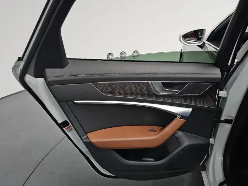 2021 Audi A6 с пробегом 70 014 км