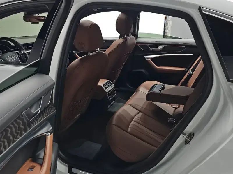 2021 Audi A6 с пробегом 70 014 км