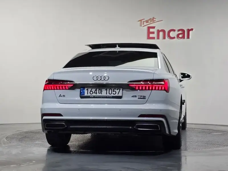 2022 Audi A6 с пробегом 70 078 км