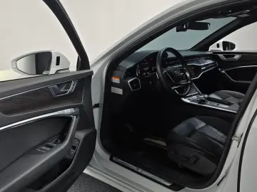 2022 Audi A6 с пробегом 70 078 км