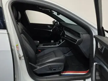 2022 Audi A6 с пробегом 70 078 км