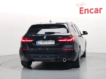 2022 BMW 1 серии с пробегом 58 072 км