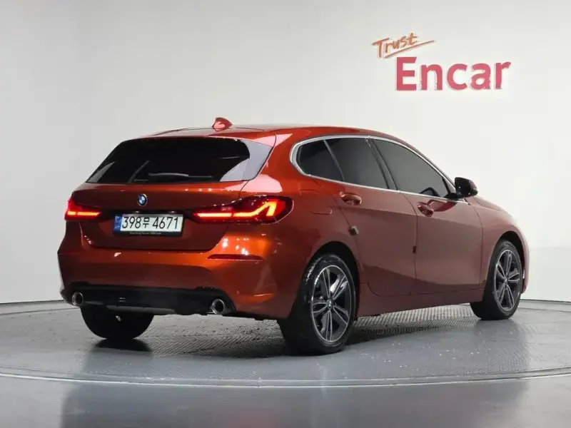 2021 BMW 1 серии с пробегом 75 003 км