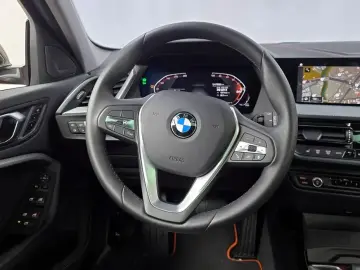 2021 BMW 1 серии с пробегом 75 003 км