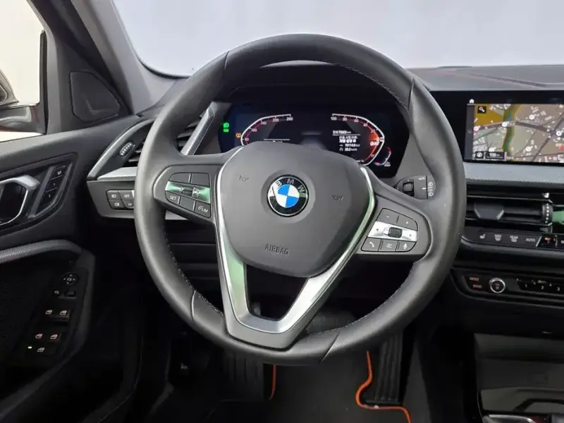 2021 BMW 1 серии с пробегом 75 003 км