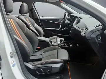 2021 BMW 1 серии с пробегом 43 696 км
