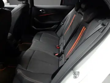 2020 BMW 1 серии с пробегом 40 982 км